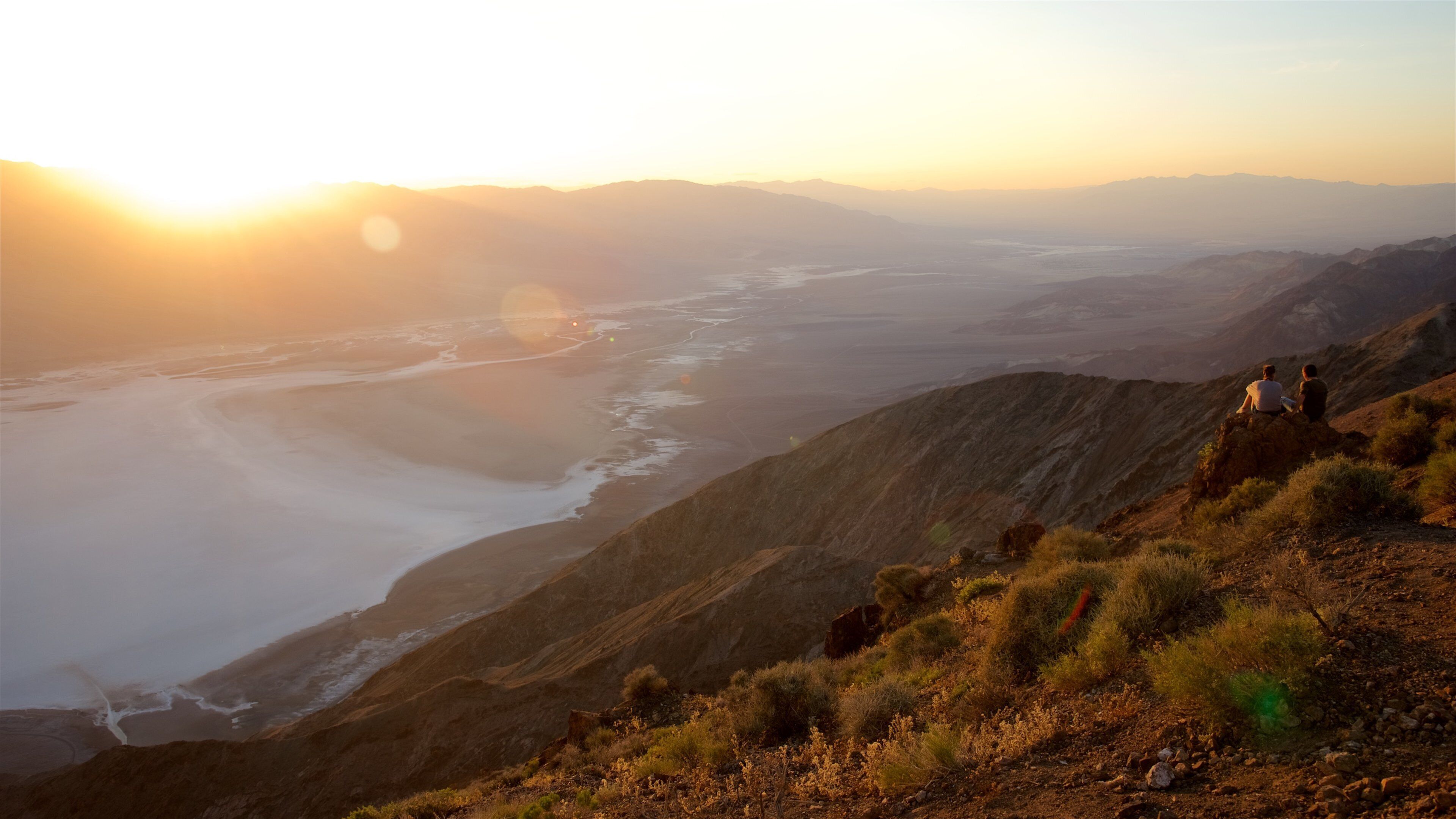 Dante\'s View mostrando un río o arroyo, un atardecer y vista panorámica