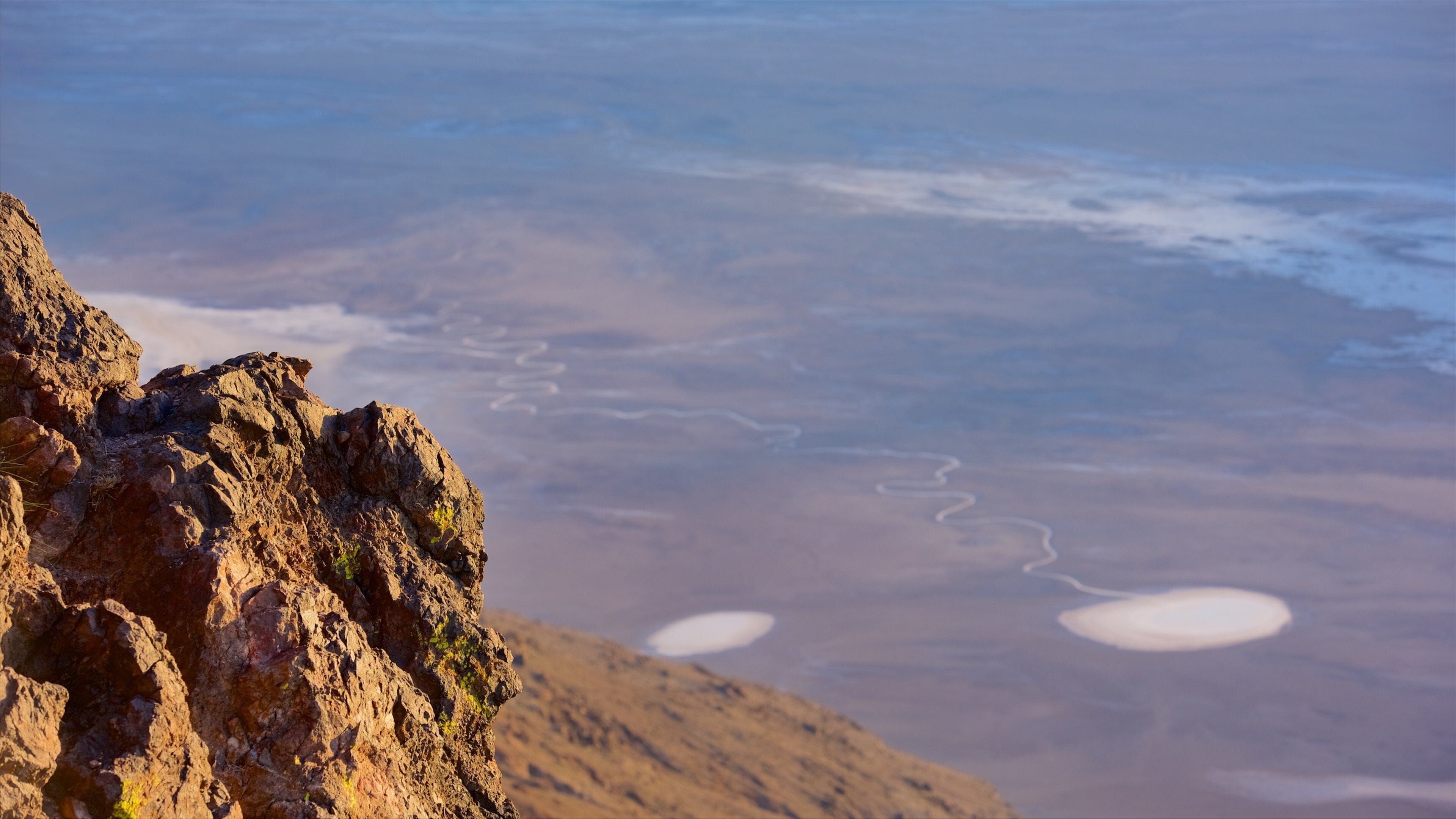 Death Valley fasiliteter samt rolig landskap og kløft eller juv