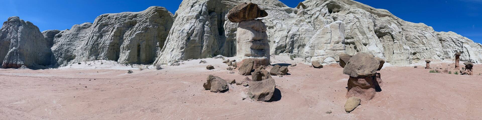 Toadstool Hoodoos Trailhead at Kanab