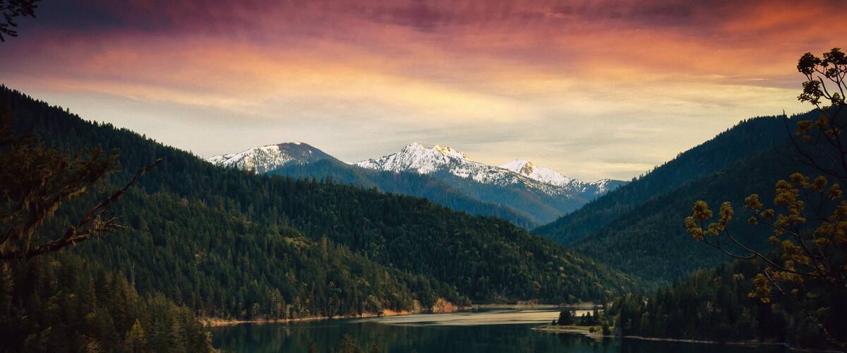 Sunset Over Applegate Lake | Oregon
