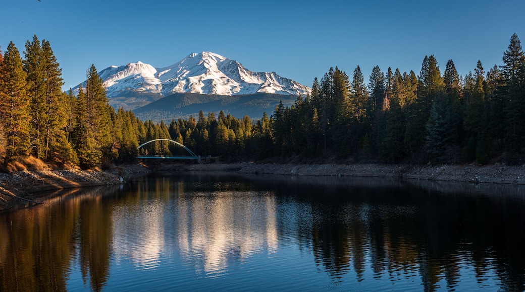 Mount Shasta Panorama from Lake Siskiyou