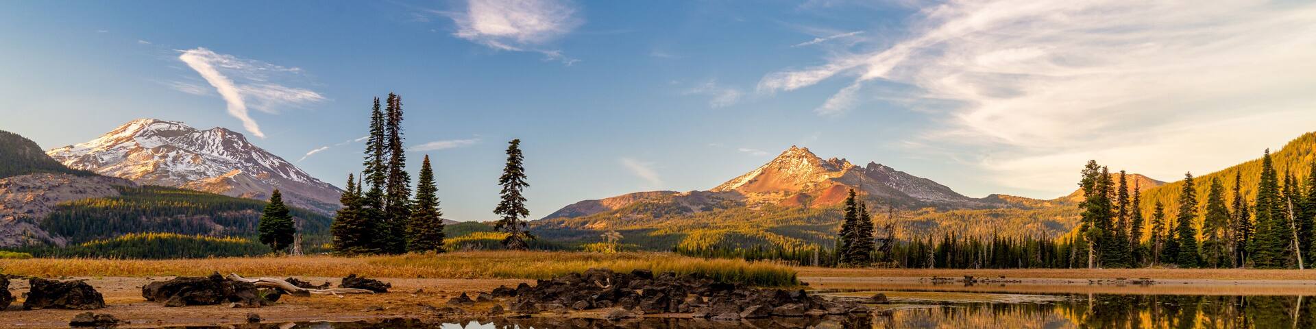 Sunset at Sparks Lake in the Cascade Mountains in Bend, Oregon