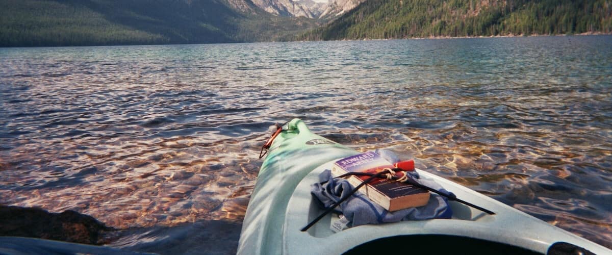 When your feet start failing you, marvel in the Sawtooth range by water. Happiness lies in a good book, a sunny day, and an attitude as carefree as the current.
#travel #hiking #kayaking #idaho #summerdays #reading #backpacking #solotrips #exploreoutdoors