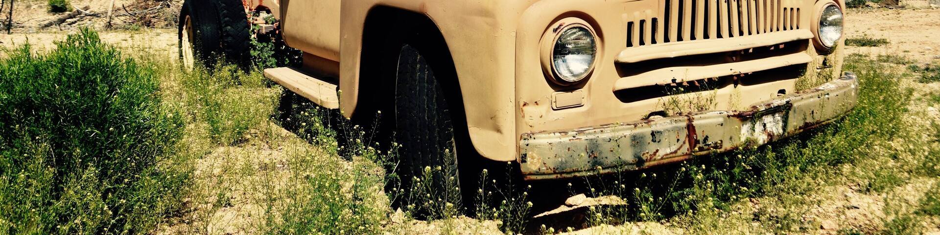 Oldtimer wreck along Route 66, Arizona, USA