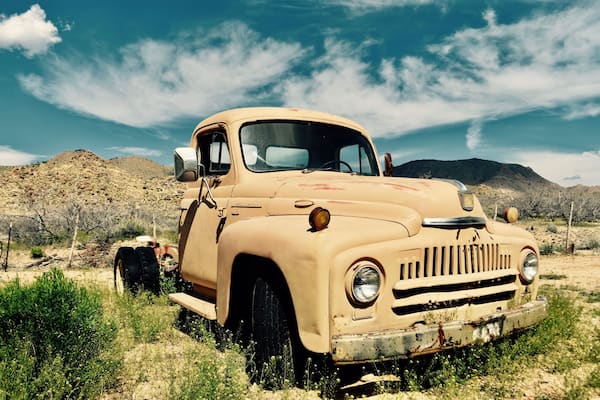 Oldtimer wreck along Route 66, Arizona, USA