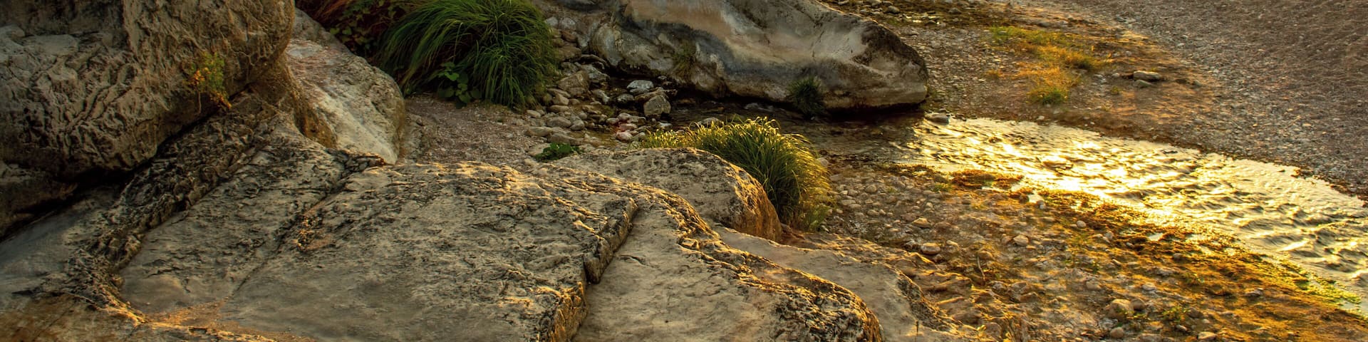 There not much of interest in this photo, but for some reason I just like it! #Sunset #Nikon #D3400