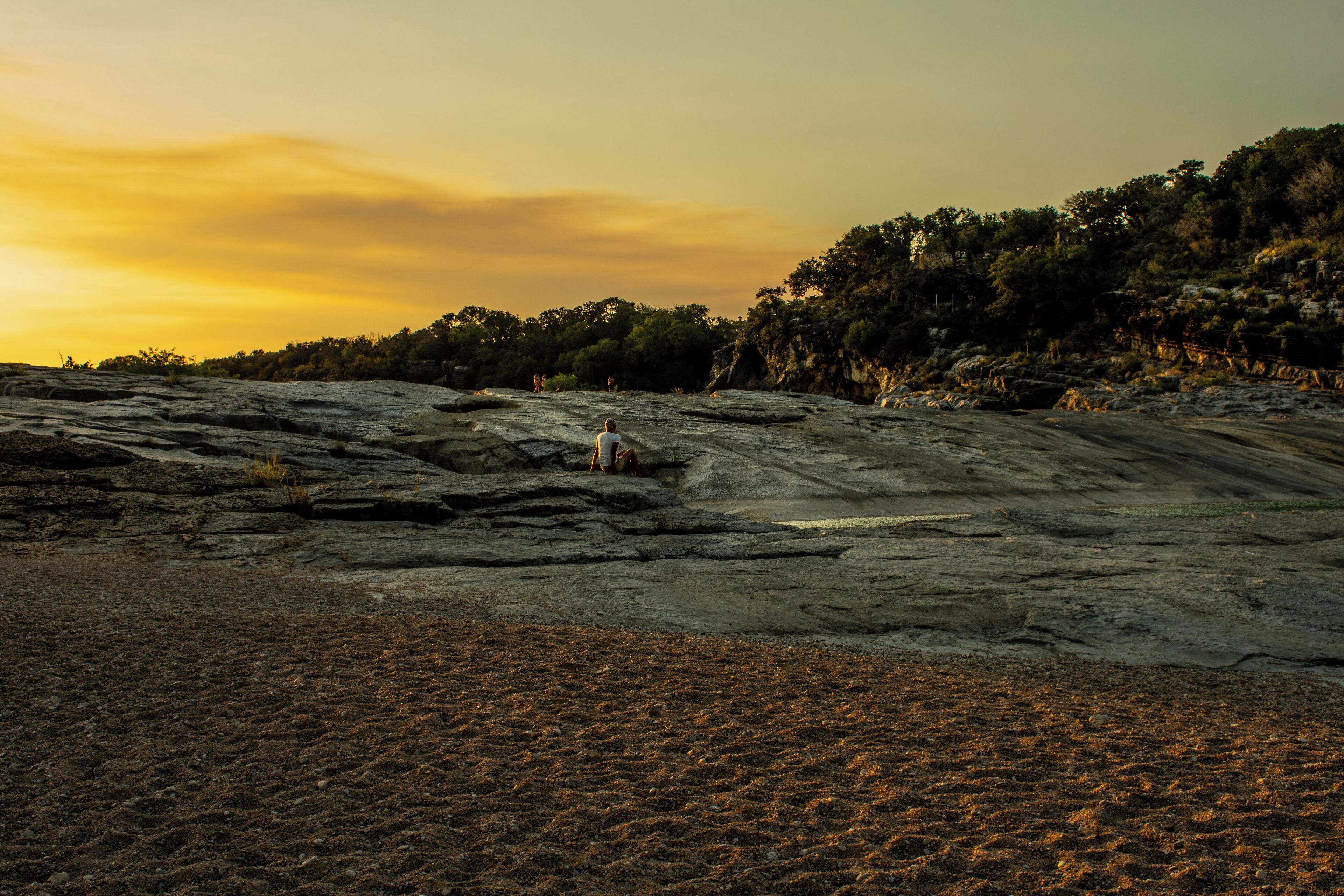 You can't tell in the picture, but there is a pool of beautiful blue water! I wish I could've of gotten a better angle, but this photo will do. #SunsetPhotography #Texas #Nikon #D3400 