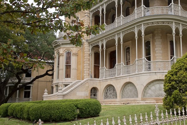 Bremond Block showing heritage elements and a house