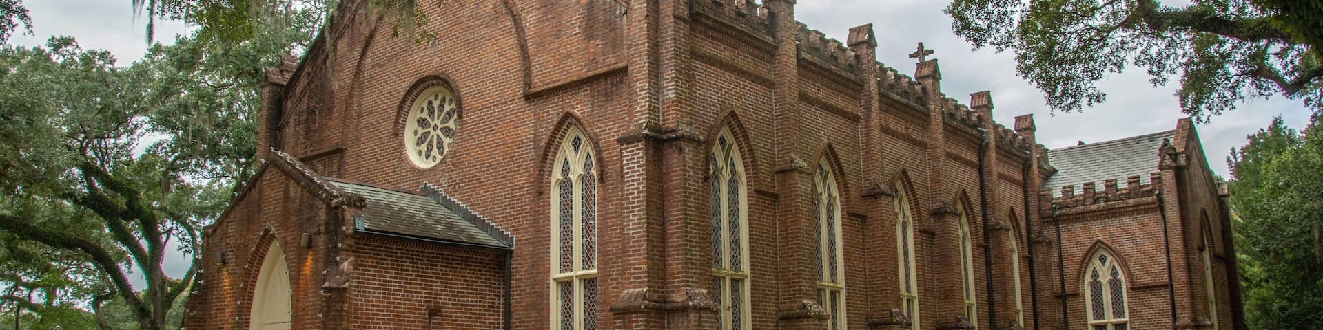 Historical Grace Episcopal Church built in 1860 on Ferdinand Street in St. Francisville, West Feliciana Parish, Louisiana, USA