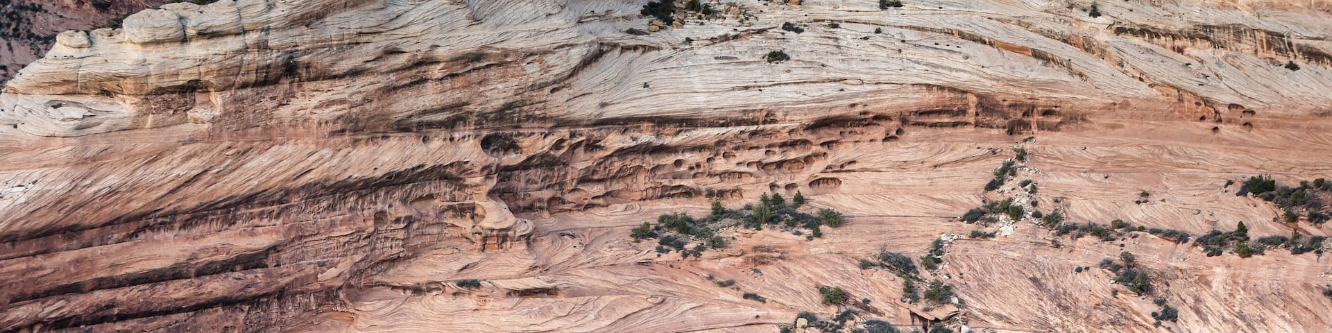 Cliff dwelling at Canyon de Chelley, Canyon del Muerto, Mummy Ca