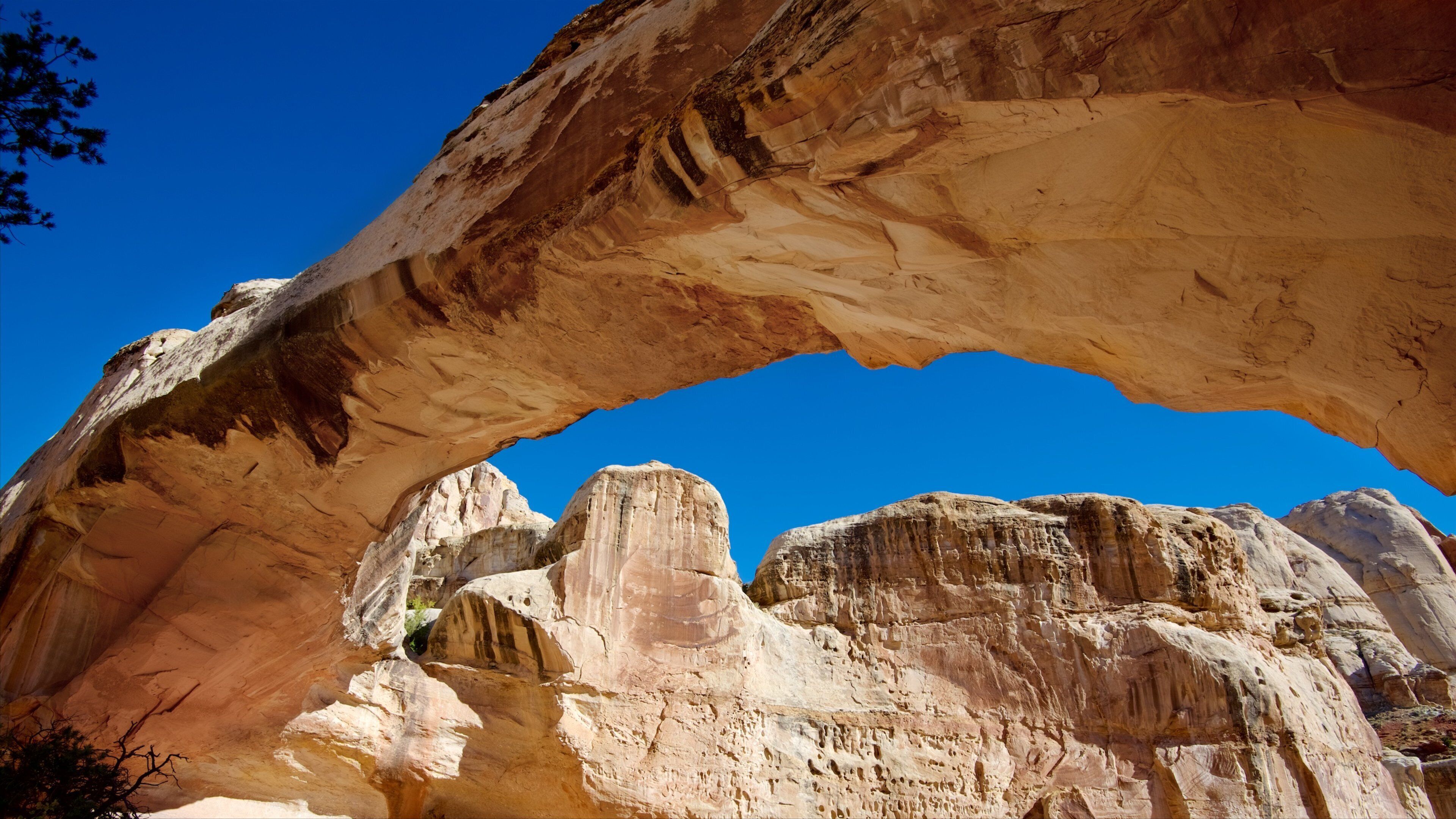 Centraal-Utah inclusief vredige uitzichten, woestijnen en een kloof of ravijn