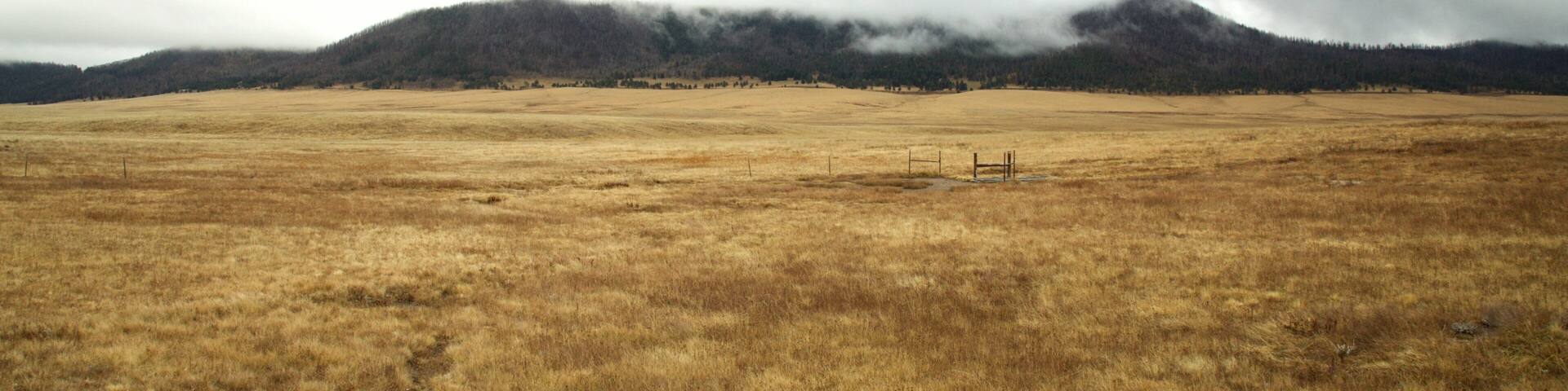 Valles Caldera National Preserve 表示 霞あるいは霧, 自然の風景 と 静かな風景