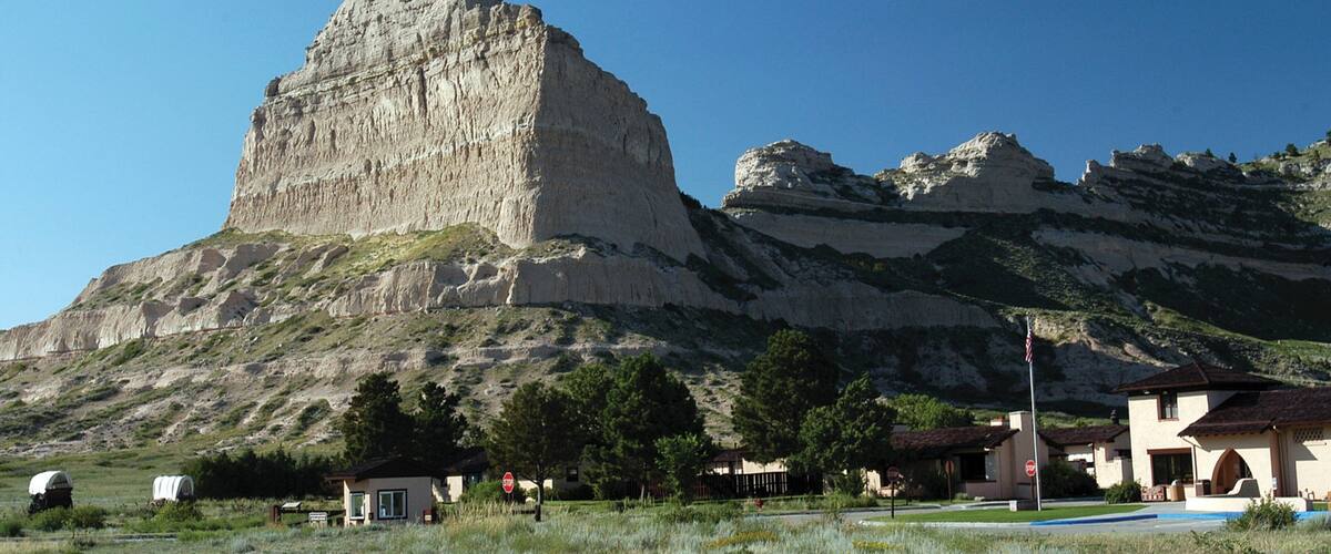 Scottsbluff presenterar berg och stillsam natur