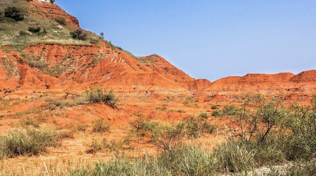 The plateaus rise so beautifully from the middle of so much flat land and provide some incredible views. #bvstrove
