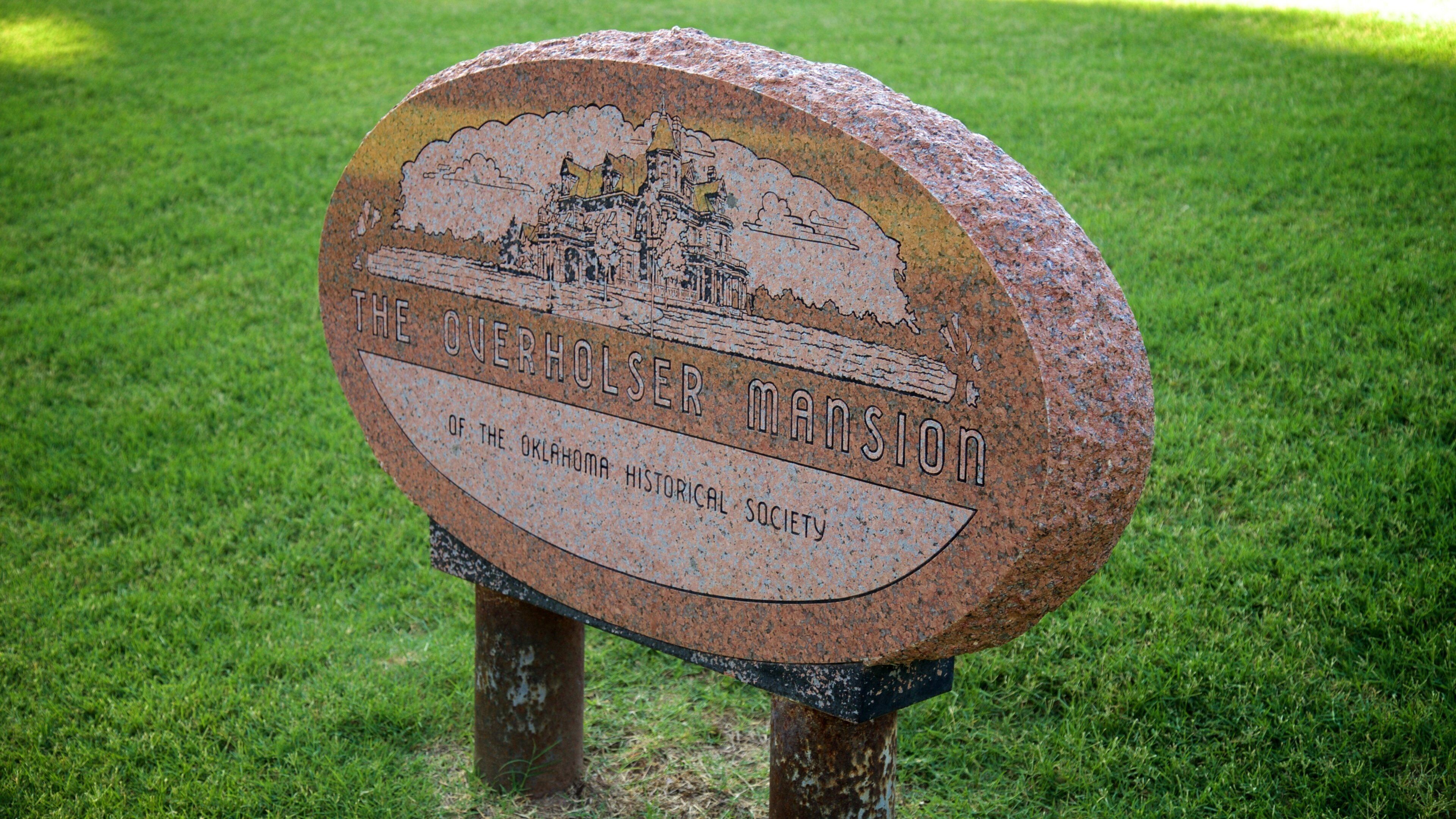 奧弗霍爾澤宅邸 其中包括 看板