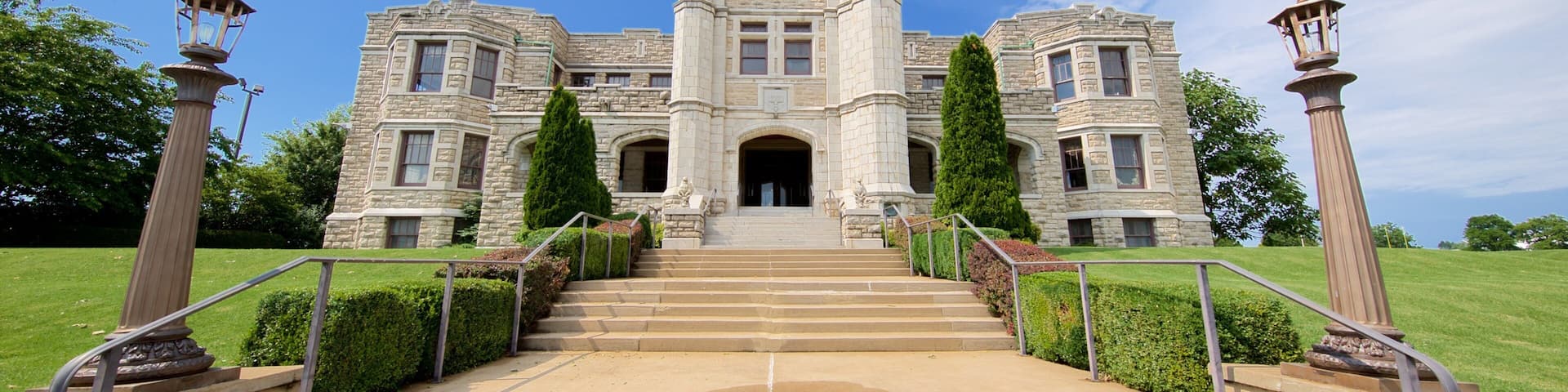 Pythian Castle das einen historische Architektur