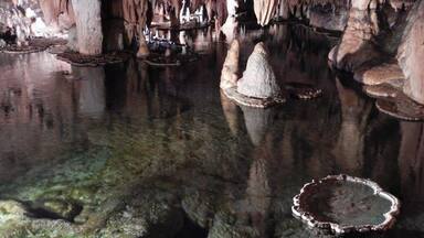 Lily Pad room in Onondaga Caves in Missouri. This is a beautiful room. If you enjoy spelunking, come here.