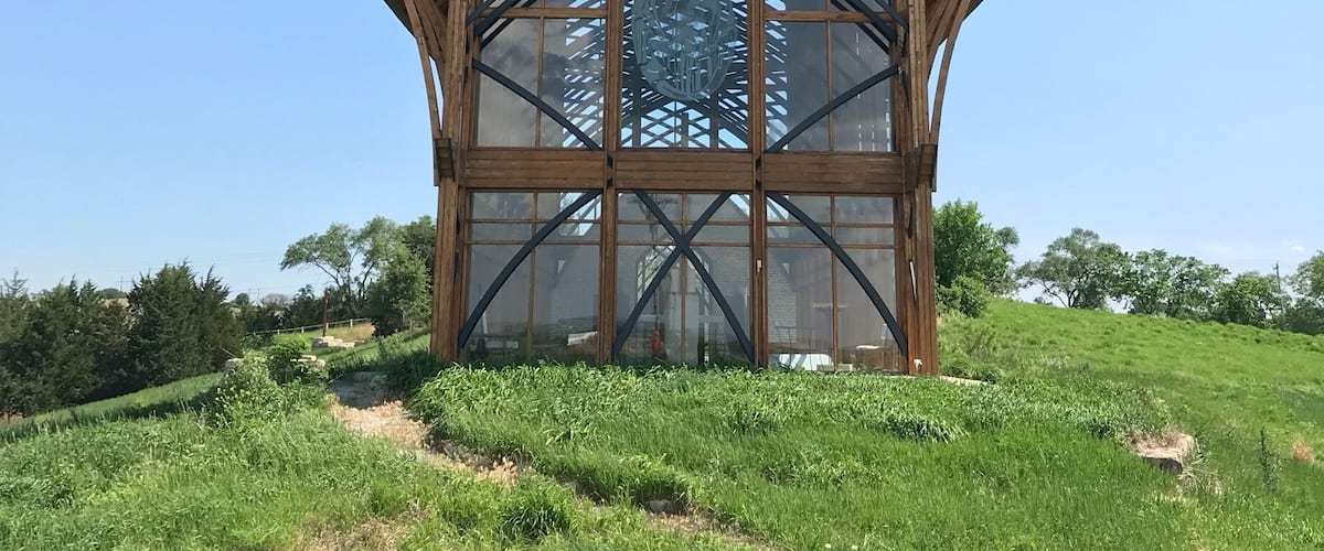 Beautiful shrine built in Gretna just outside Omaha. Visible from the interstate which was where I first saw it and just had to go and have a closer look.