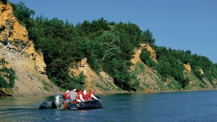 Niobrara which includes boating and a river or creek as well as a small group of people