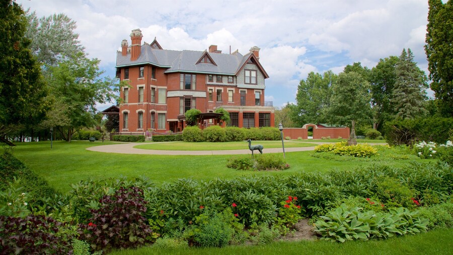 Brucemore featuring a park and a house