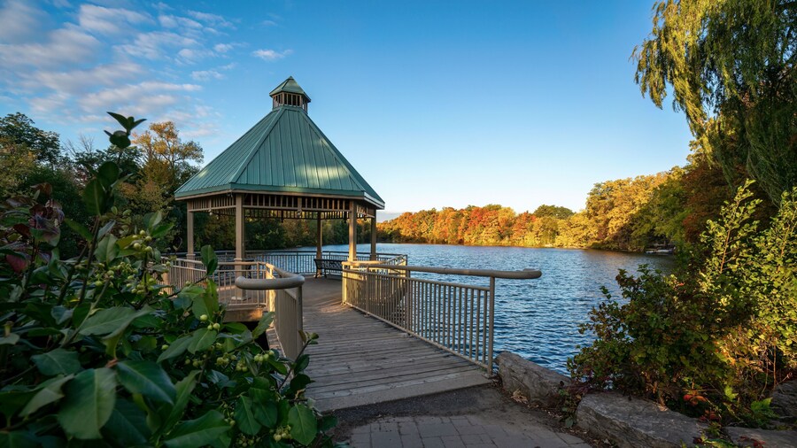 Centennial Lakes Park