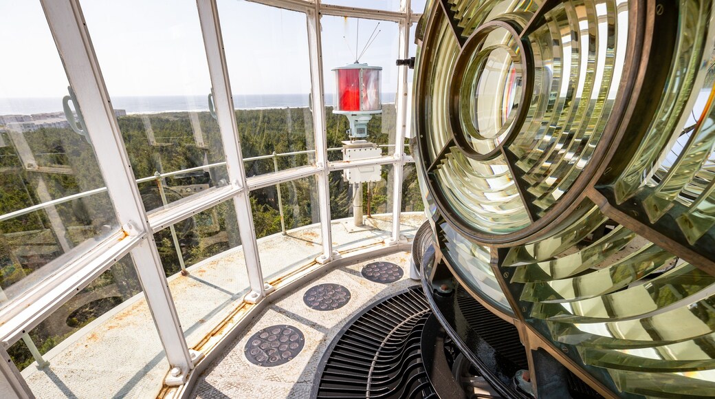 Grays Harbor Lighthouse showing a lighthouse