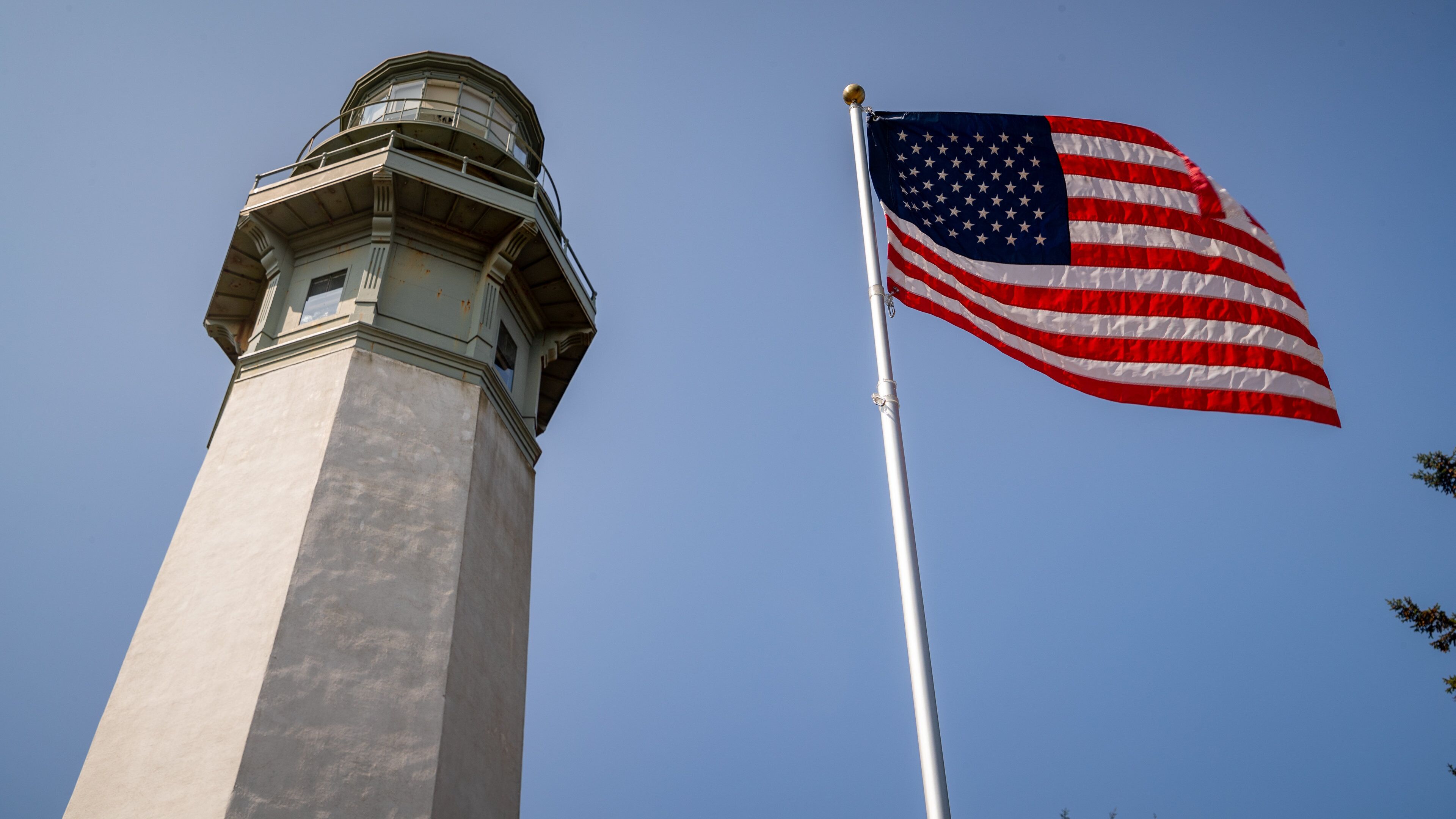 Grays Harbor Lighthouse showing a lighthouse