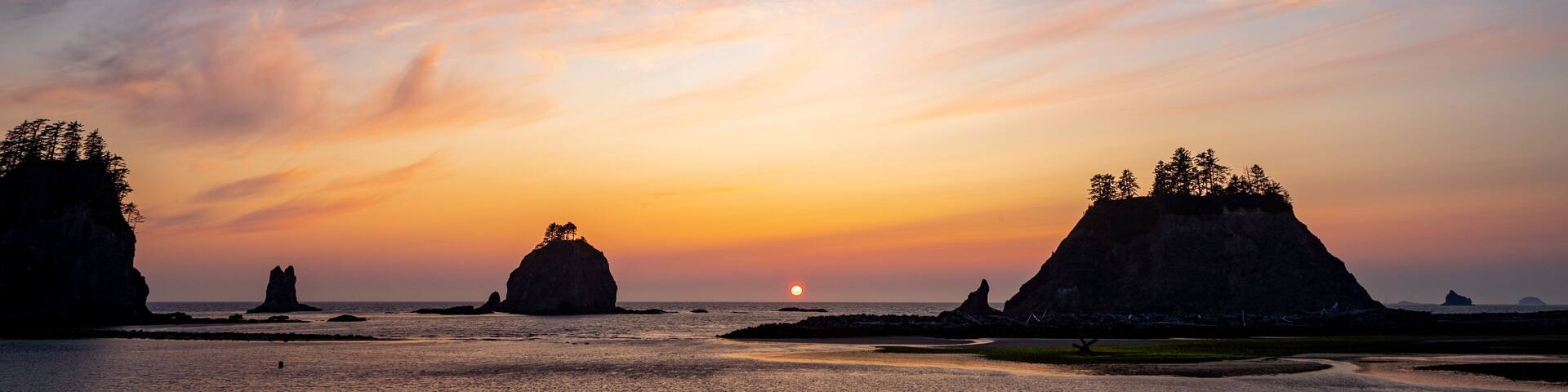 La Push featuring general coastal views and a sunset