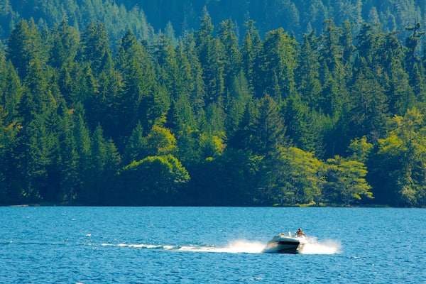 Washington welches beinhaltet See oder Wasserstelle, Landschaften und Bootfahren