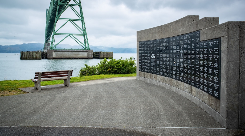 Maritime Memorial showing a bay or harbor