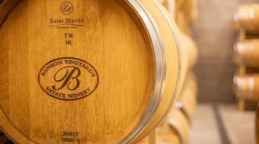 Benson Vineyards Estate Winery showing signage