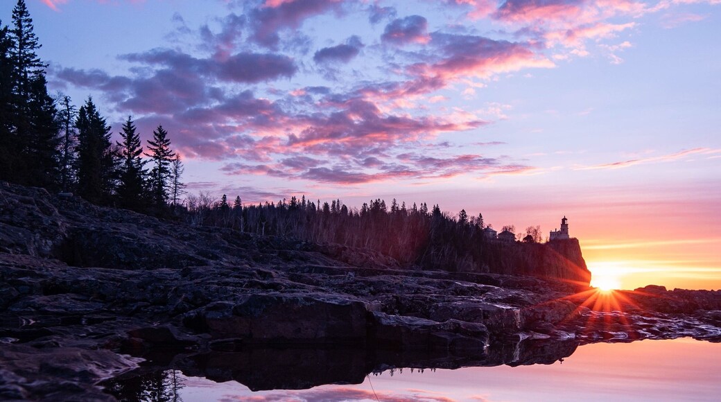 I should have never captured this picture. Woke up late for sunrise and had to rush to the closest spot from my house. Thank god I woke up late because this ended up being one of the most incredible sunrises I’ve ever witnessed. Hard to beat the North Shore of Minnesota #Adventure