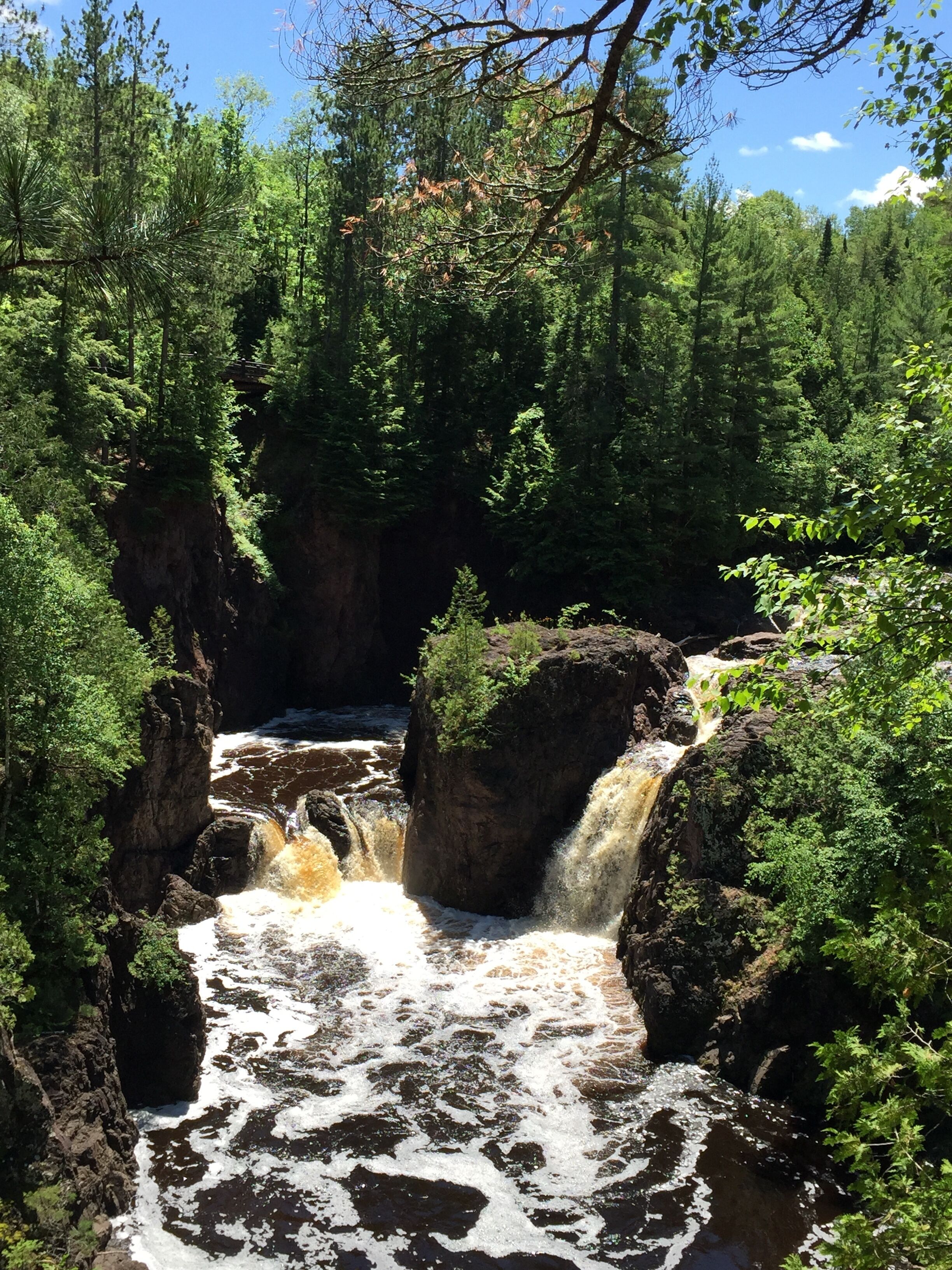 When you think of Wisconsin, you think of dairy farms and the Packers.  However, Copper Falls reminds us that natural beauty is all around.