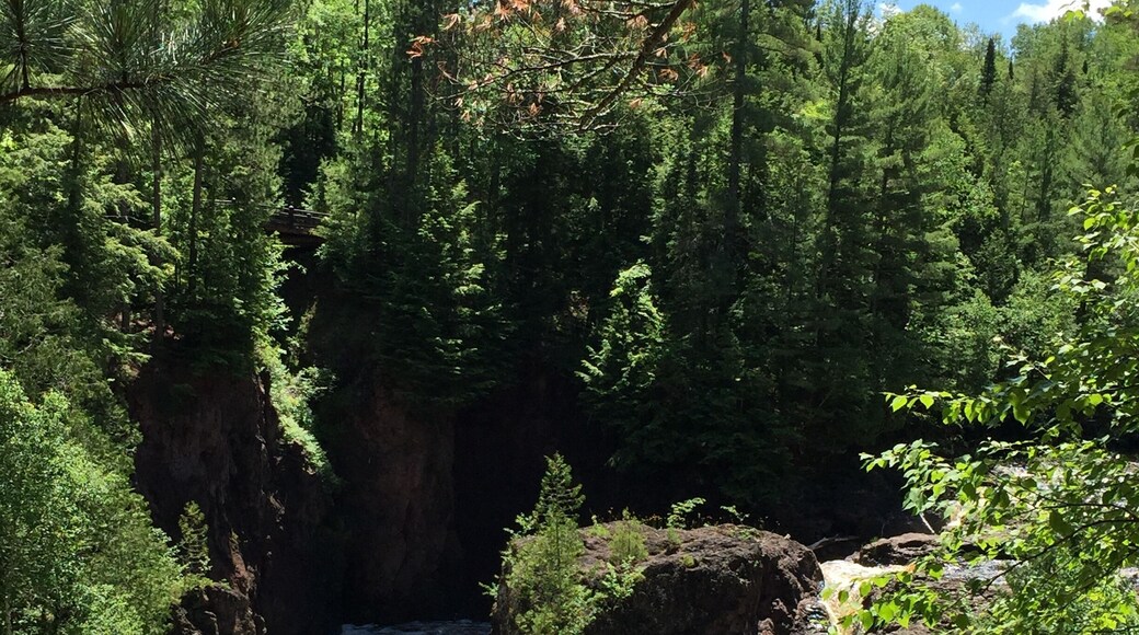 When you think of Wisconsin, you think of dairy farms and the Packers. However, Copper Falls reminds us that natural beauty is all around.