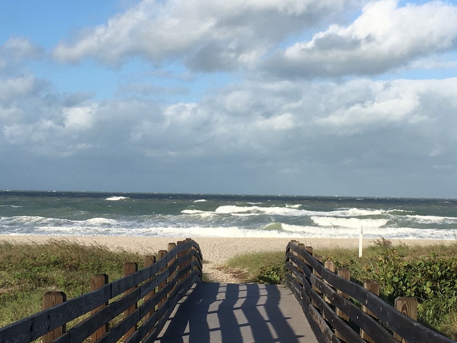 After running the Bill Beer Run 5.0 miler I walked to check out the choppy surf just north of the North Jetty at Nokomis Beach. I was surprised to see no surfers out there. Water temps were about the same as ambient air of 70 degrees.