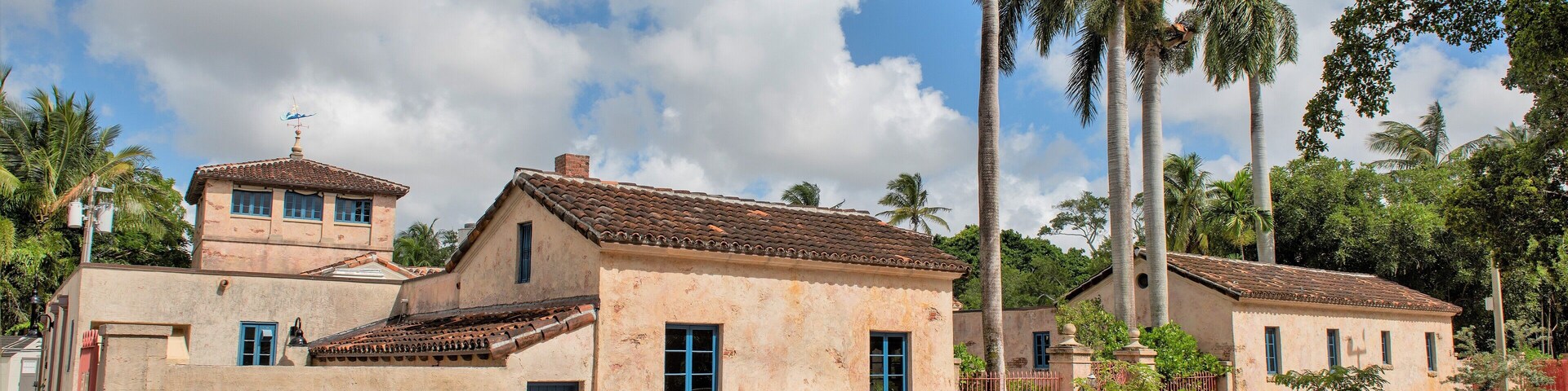 Miami_VenetianPool_553248621532652882-0538