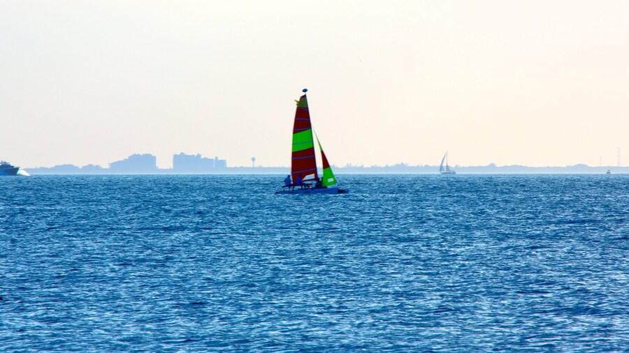 Rickenbacker Causeway Beach featuring sailing and general coastal views