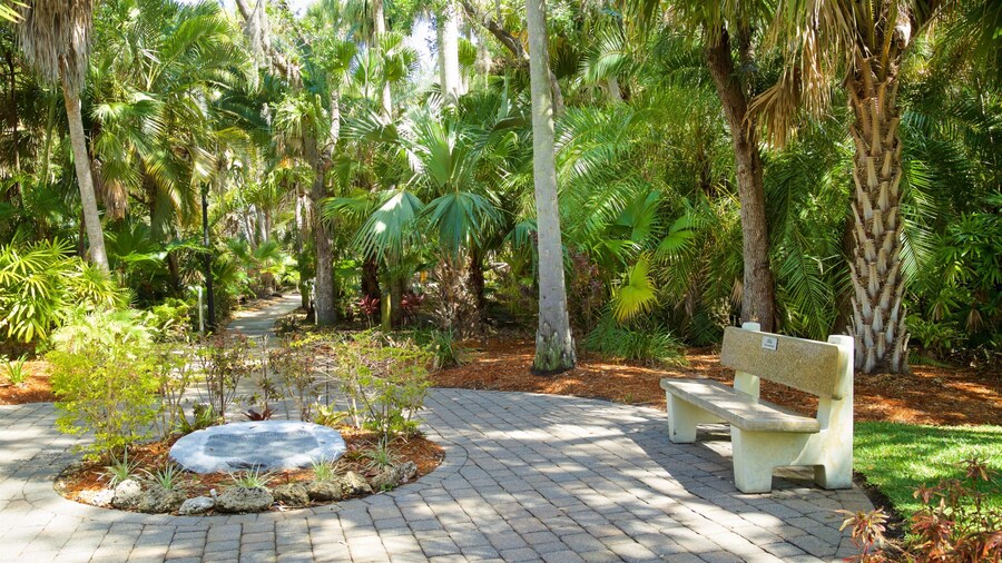 Botanical Gardens featuring a garden