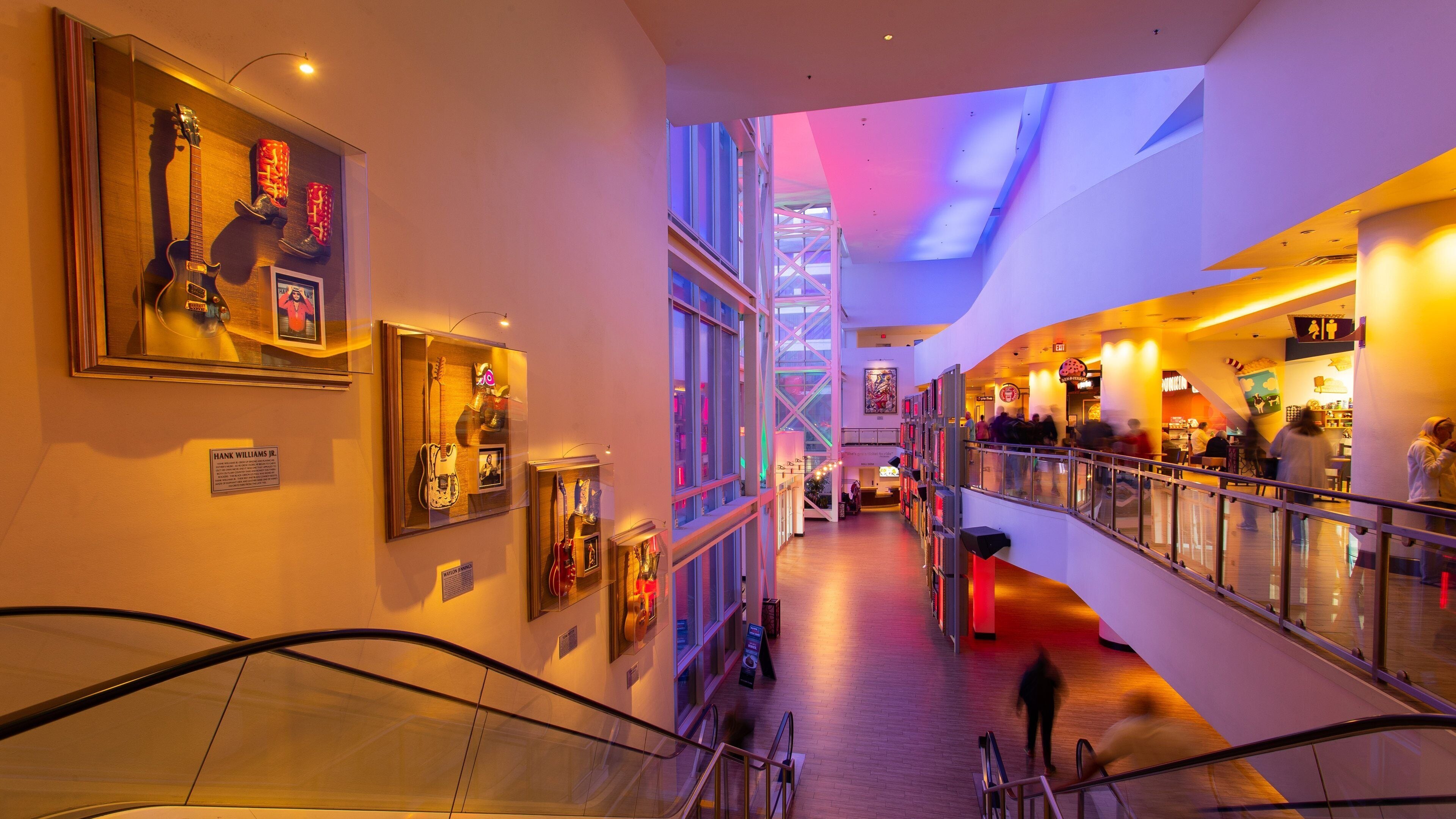 Hard Rock Casino Biloxi which includes interior views