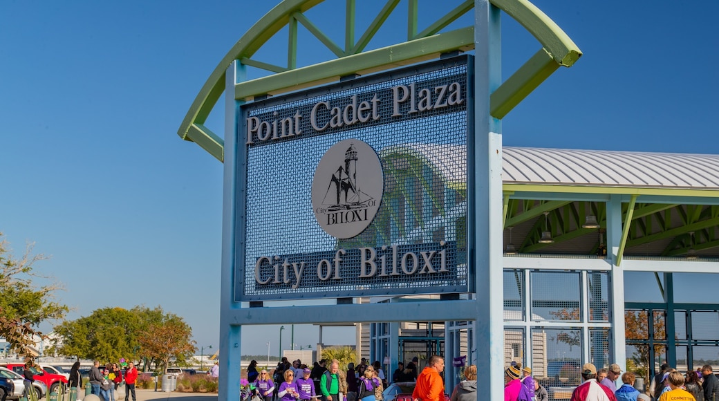 Point Cadet Plaza showing signage