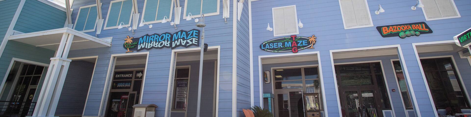 PanamaCityBeach_EmeraldCoastMirrorMaze_553248621532653436_02