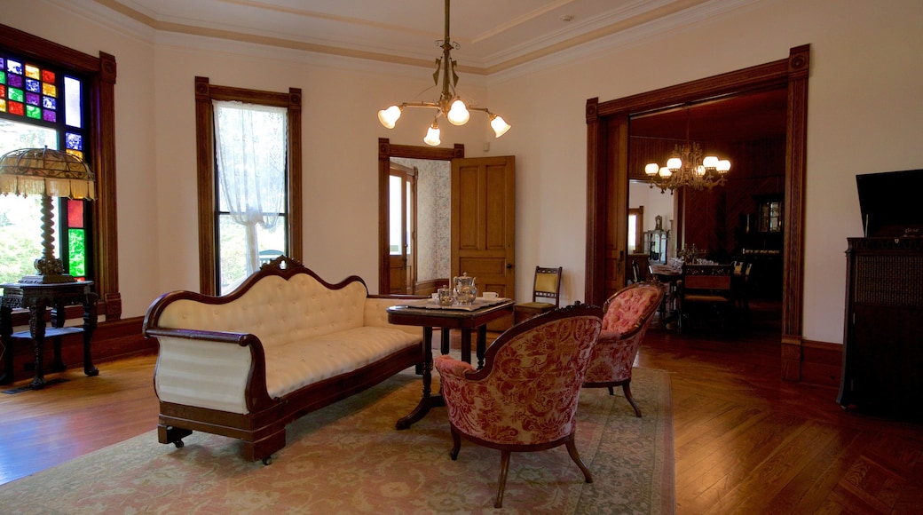 Lapham-Patterson House featuring interior views and a house