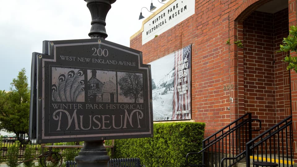 Winter Park Historical Museum which includes signage