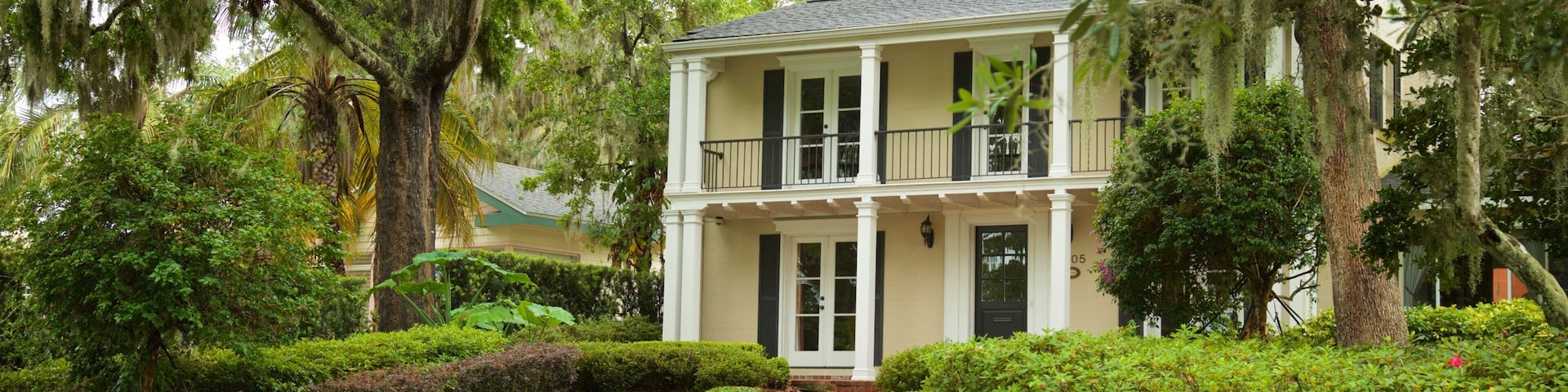 Lake Virginia featuring a park and a house