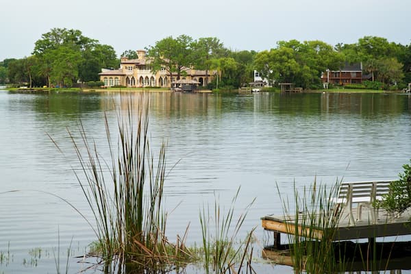 Lake Virginia which includes a lake or waterhole