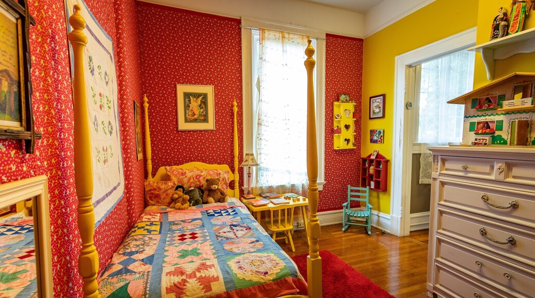 The Allman Brothers Band Museum at the Big House featuring interior views and a house