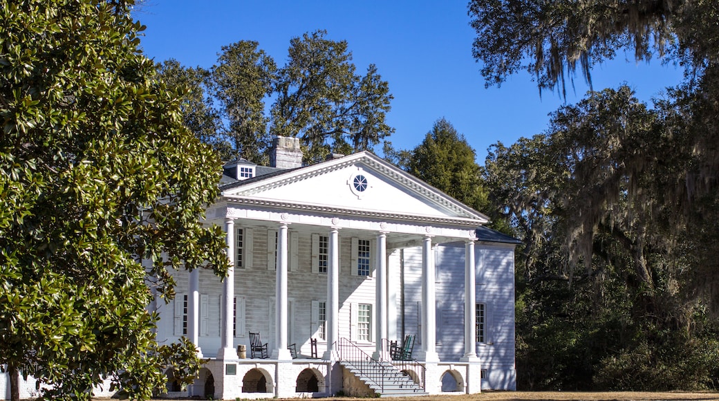 Hampton Plantation State Historic Site