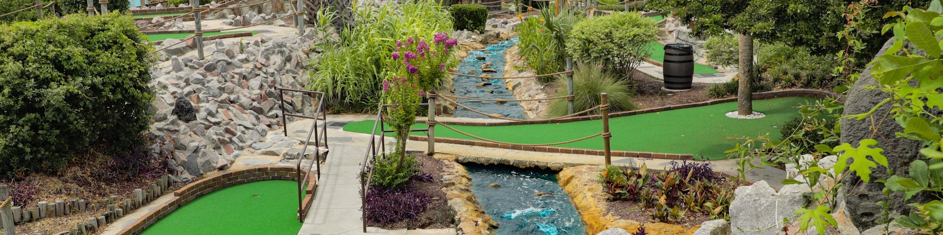 Jurassic Golf which includes golf