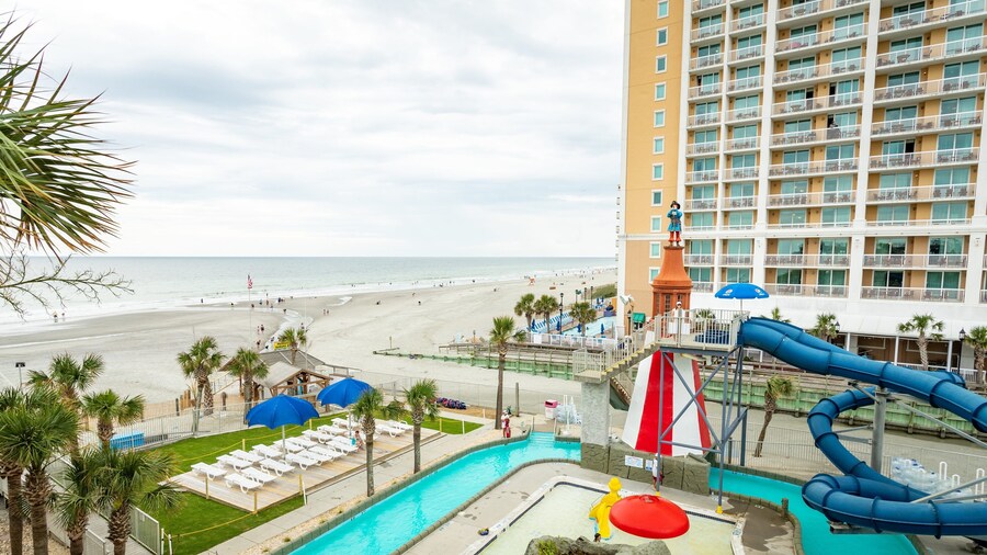 Splashes Oceanfront Water Park featuring a coastal town and general coastal views