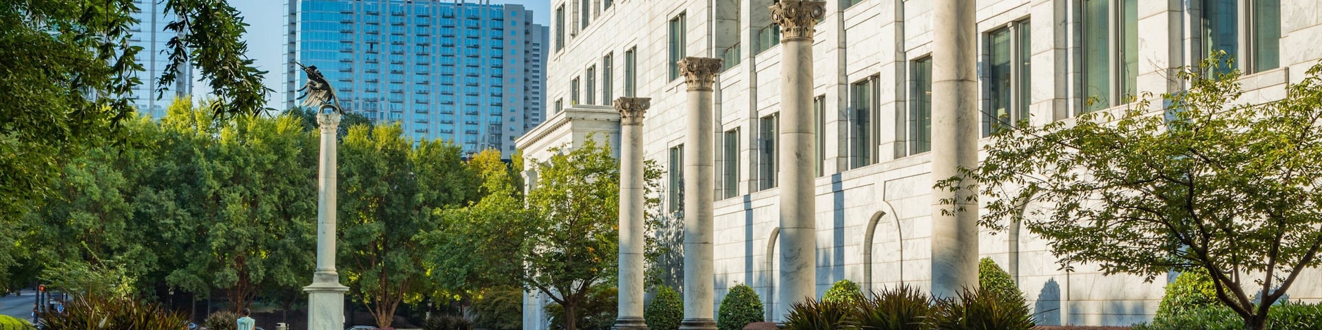 Federal Reserve Bank of Atlanta showing a park and heritage elements